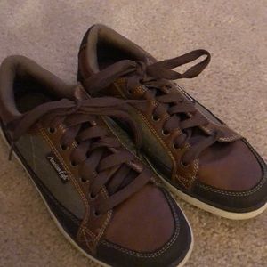 Boys American Eagle shoes